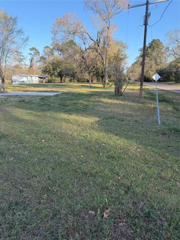 9102 Hueni Road, Houston, TX 77365