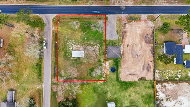 9102 Hueni Road, Houston, TX 77365