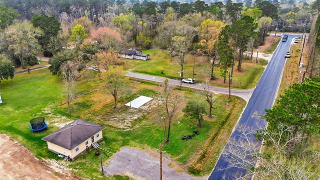 9102 Hueni Road, Houston, TX 77365