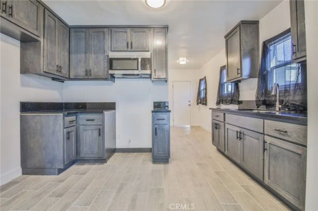 317 W 107th, Los Angeles, CA 90003