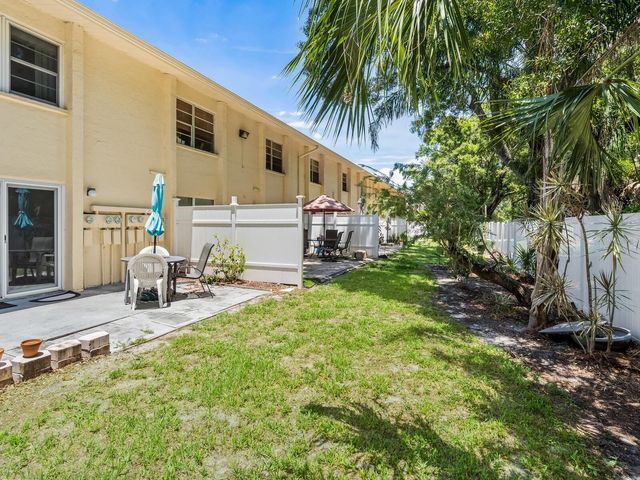 4805 RILMA AVENUE 107, Sarasota, FL 34234