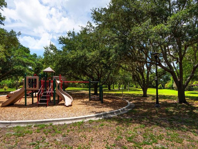 4805 RILMA AVENUE 107, Sarasota, FL 34234