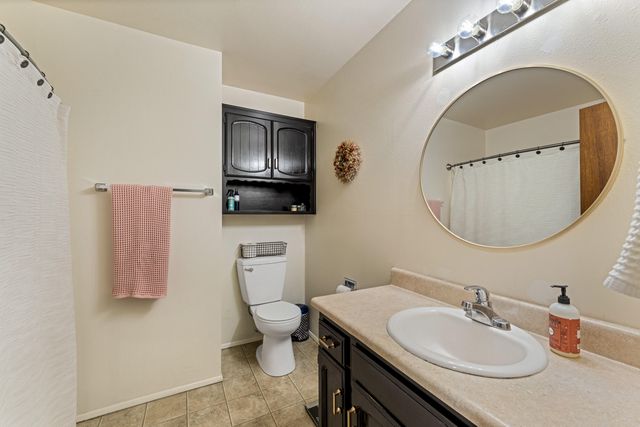 210 Sky Crest Drive, Grants Pass, OR 97527