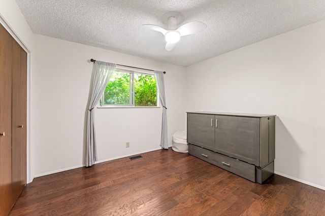 210 Sky Crest Drive, Grants Pass, OR 97527