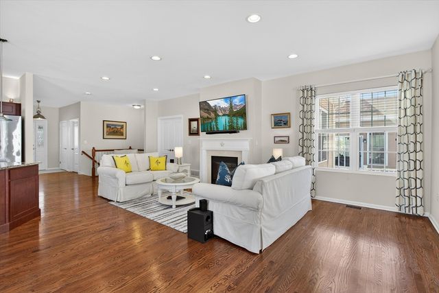 102 Old Field Road 102, Plymouth, MA 02360