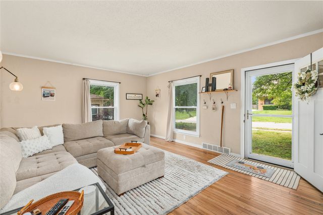 1309 Broad Street, Des Moines, IA 50315