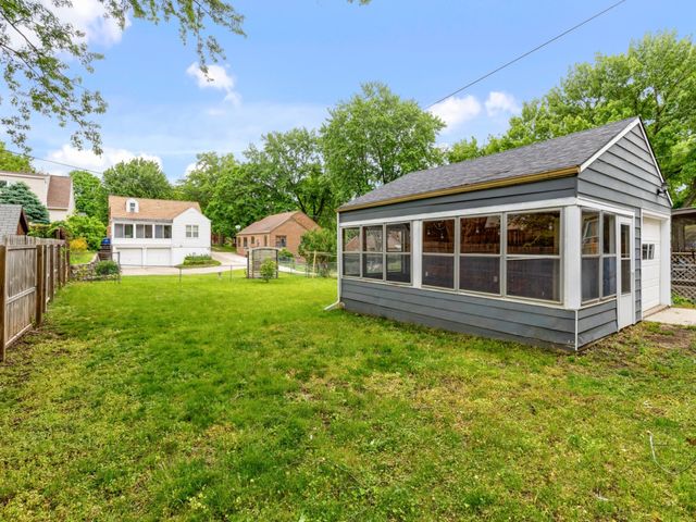 1309 Broad Street, Des Moines, IA 50315