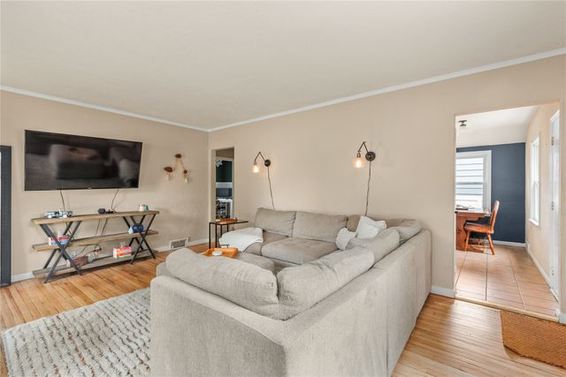 1309 Broad Street, Des Moines, IA 50315