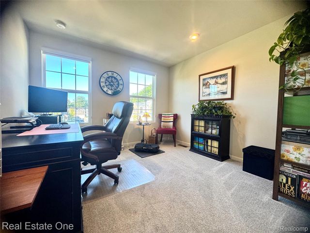 297 Strawberry Drive, Rochester Hills, MI 48307