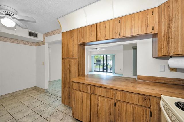 2687 PINE RIDGE WAY S B2, Palm Harbor, FL 34684