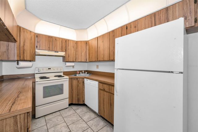 2687 PINE RIDGE WAY S B2, Palm Harbor, FL 34684