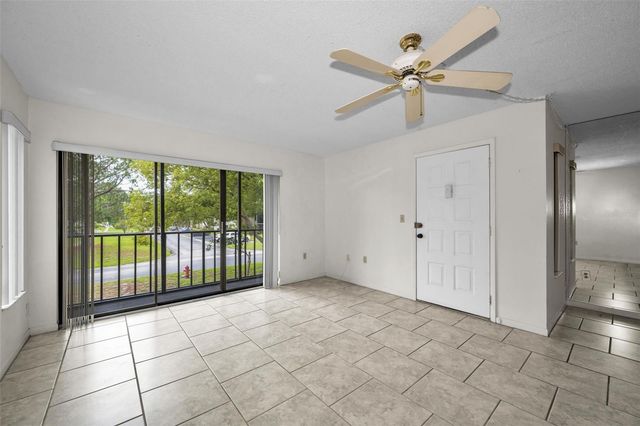2687 PINE RIDGE WAY S B2, Palm Harbor, FL 34684