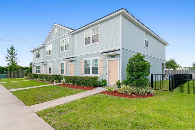 212 Whispering Brook Dr, St Augustine, FL 32084