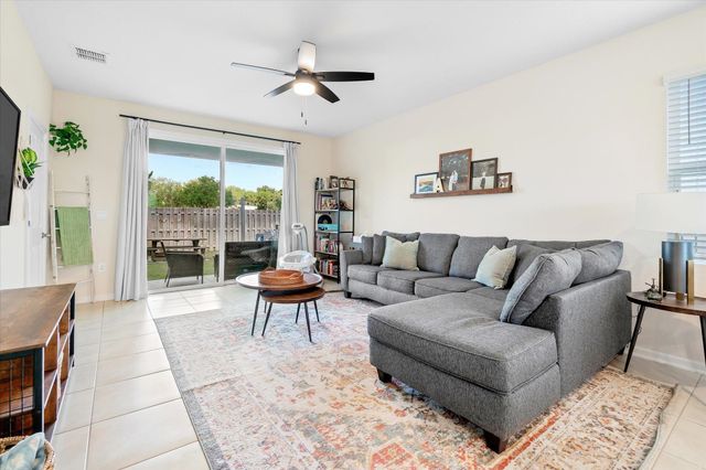 212 Whispering Brook Dr, St Augustine, FL 32084
