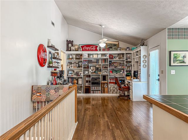 221 Approach Drive, Harrison, AR 72601