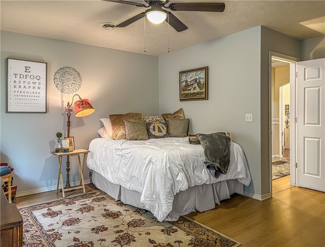 221 Approach Drive, Harrison, AR 72601
