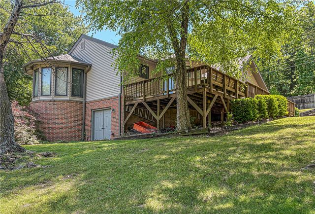 221 Approach Drive, Harrison, AR 72601
