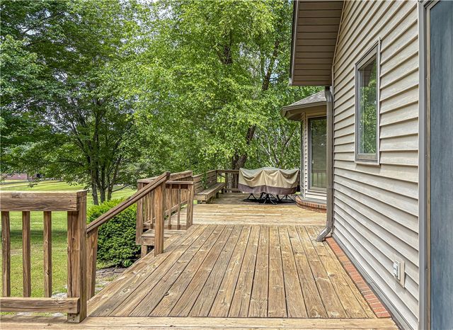 221 Approach Drive, Harrison, AR 72601
