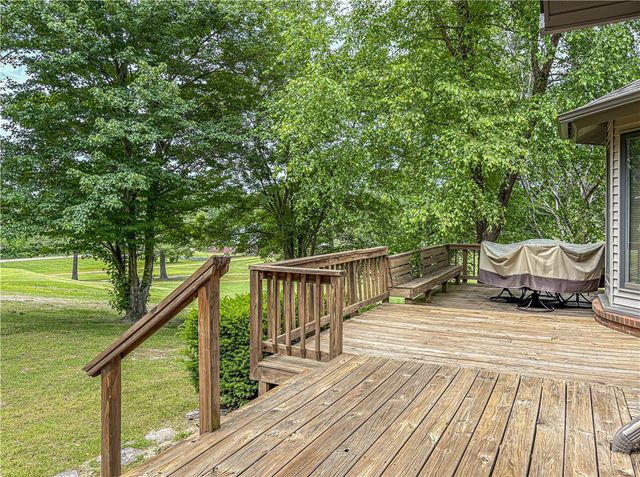 221 Approach Drive, Harrison, AR 72601