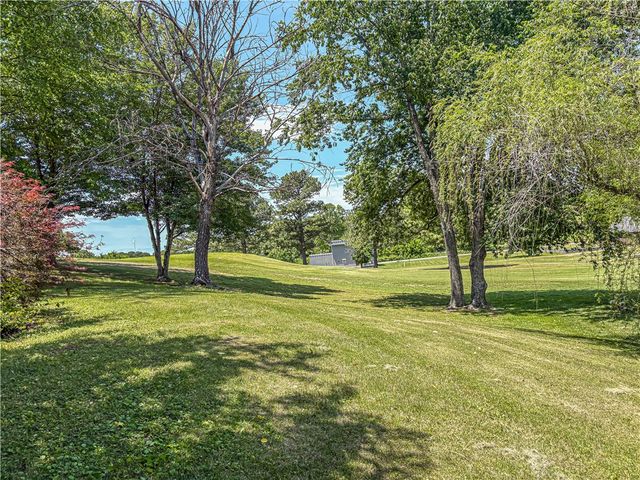 221 Approach Drive, Harrison, AR 72601