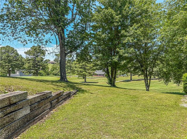 221 Approach Drive, Harrison, AR 72601