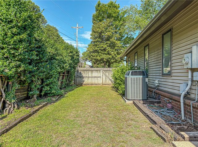 221 Approach Drive, Harrison, AR 72601