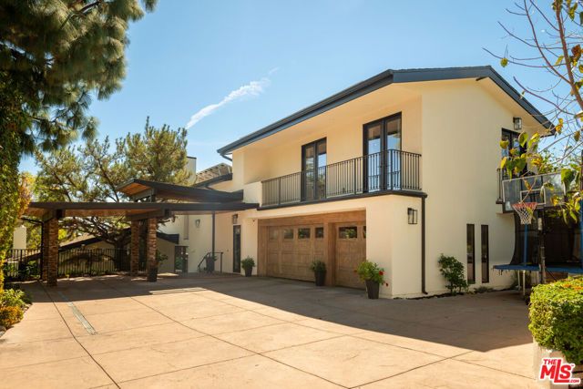 16820 Oak View Drive, Encino (los Angeles), CA 91436