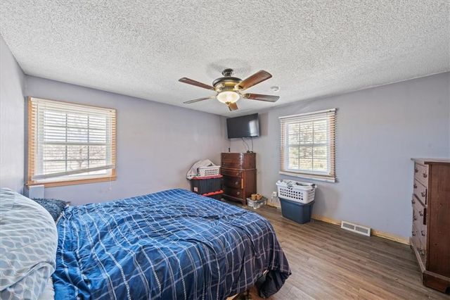 35808 E Pink Hill Road 64075, Oak Grove, MO 64075