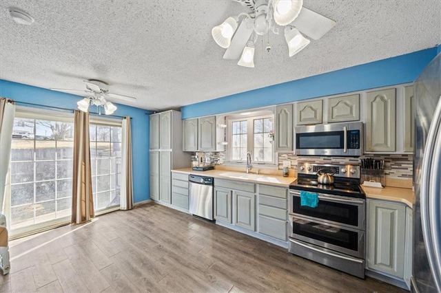 35808 E Pink Hill Road 64075, Oak Grove, MO 64075