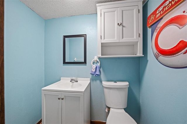 35808 E Pink Hill Road 64075, Oak Grove, MO 64075