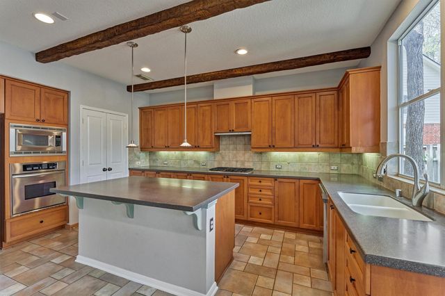 30 Fortuneberry Place, The Woodlands, TX 77382