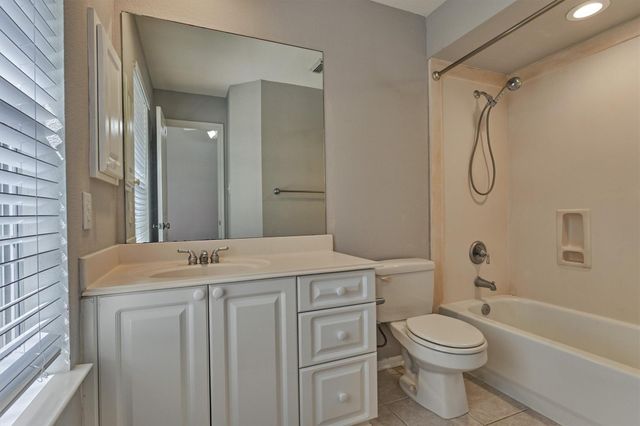 30 Fortuneberry Place, The Woodlands, TX 77382