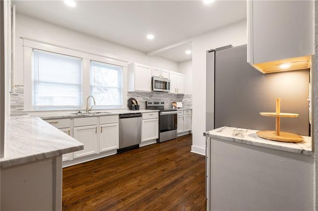 1319 E 28th Street, Kansas City, MO 64109