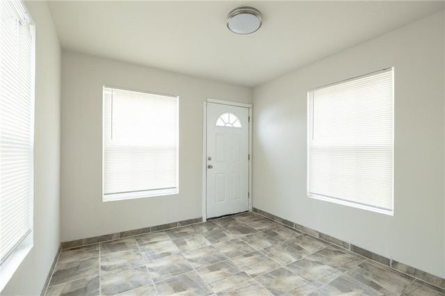 1319 E 28th Street, Kansas City, MO 64109