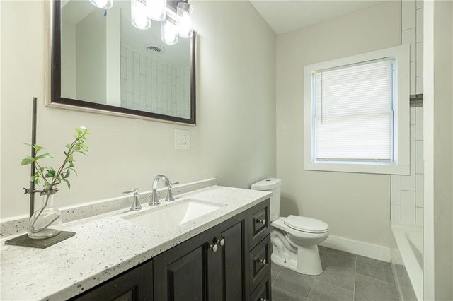 1319 E 28th Street, Kansas City, MO 64109