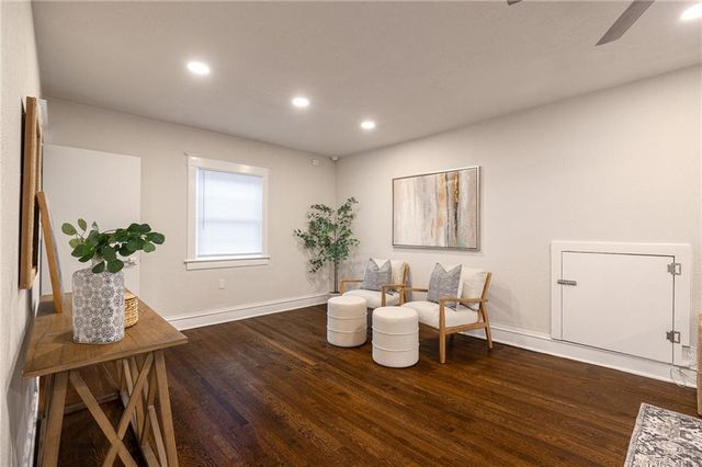 1319 E 28th Street, Kansas City, MO 64109