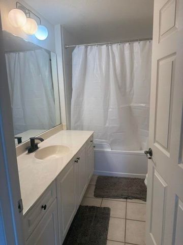 2804 Sarento Place 107, Palm Beach Gardens, FL 33410