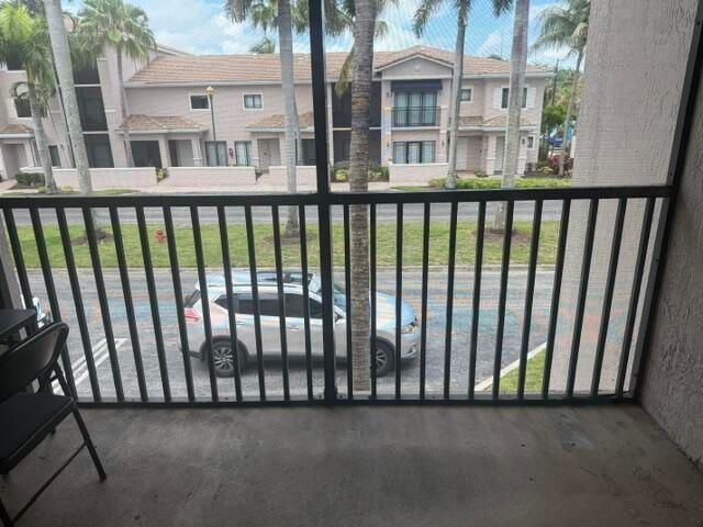 2804 Sarento Place 107, Palm Beach Gardens, FL 33410