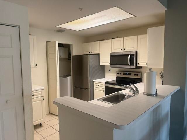 2804 Sarento Place 107, Palm Beach Gardens, FL 33410