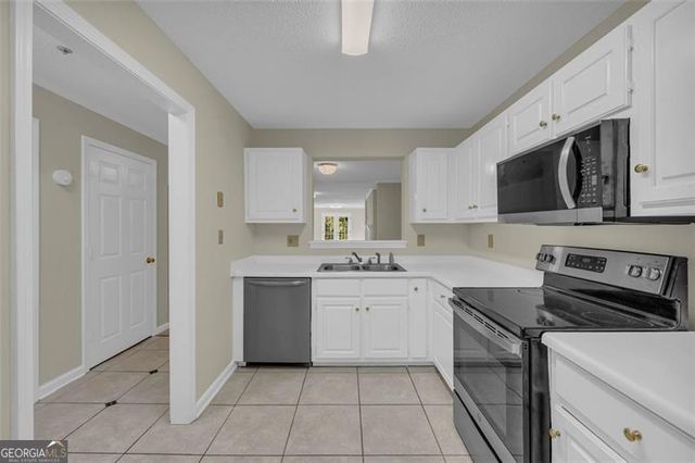 4042 STILLWATER Drive, Duluth, GA 30096