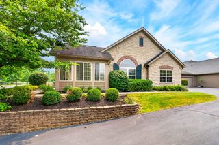 7228 Falls View Circle, Delaware, OH 43015