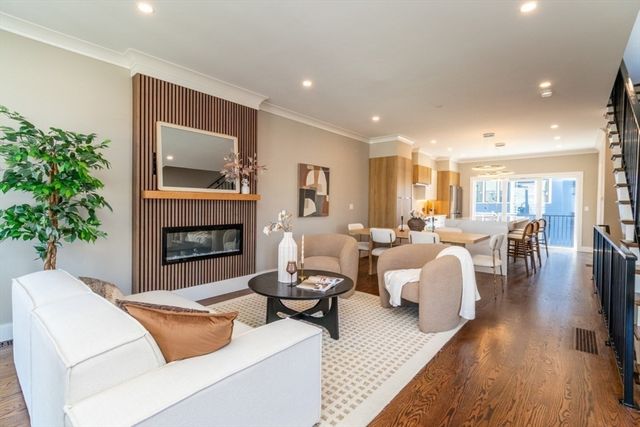 15 Tanglewood C, Boston, MA 02124