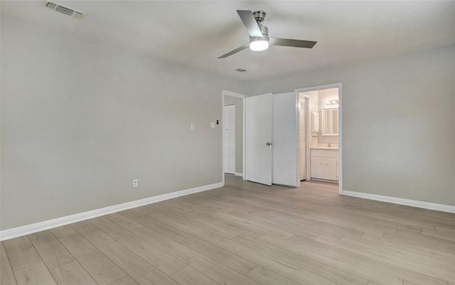 1806 Dixie LN, Round Rock, TX 78664