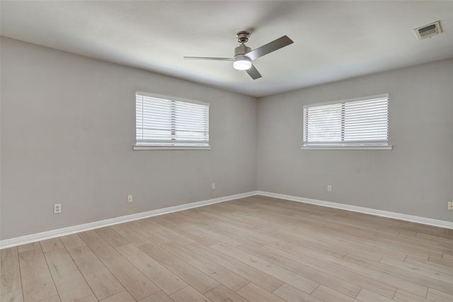 1806 Dixie LN, Round Rock, TX 78664