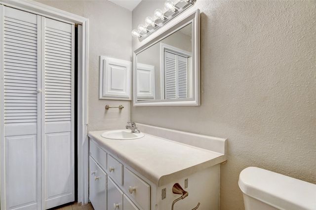 1806 Dixie LN, Round Rock, TX 78664