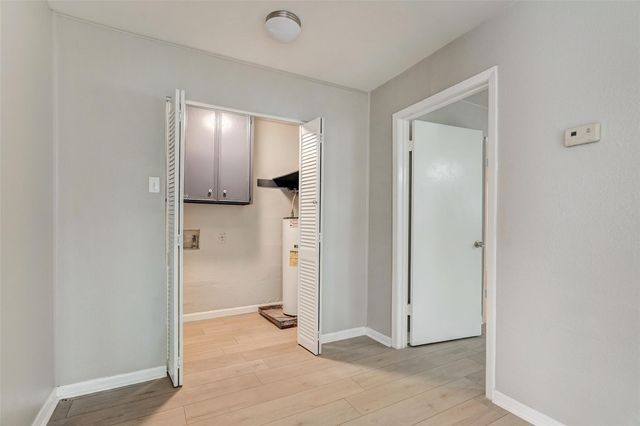 1806 Dixie LN, Round Rock, TX 78664