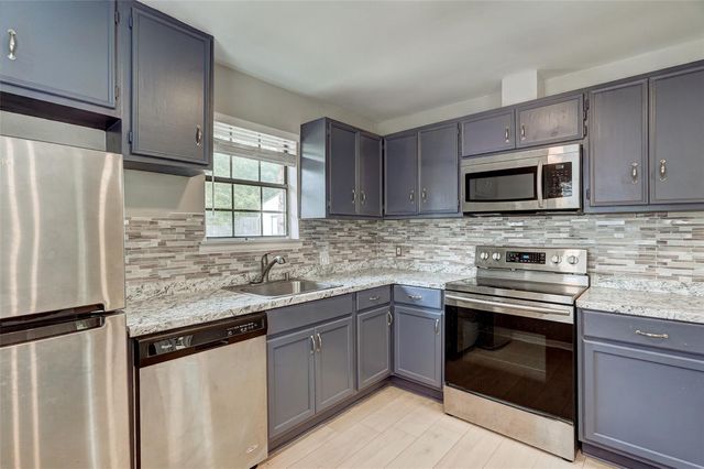 1806 Dixie LN, Round Rock, TX 78664