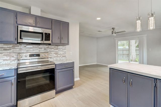 1806 Dixie LN, Round Rock, TX 78664