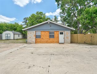 1806 Dixie LN, Round Rock, TX 78664
