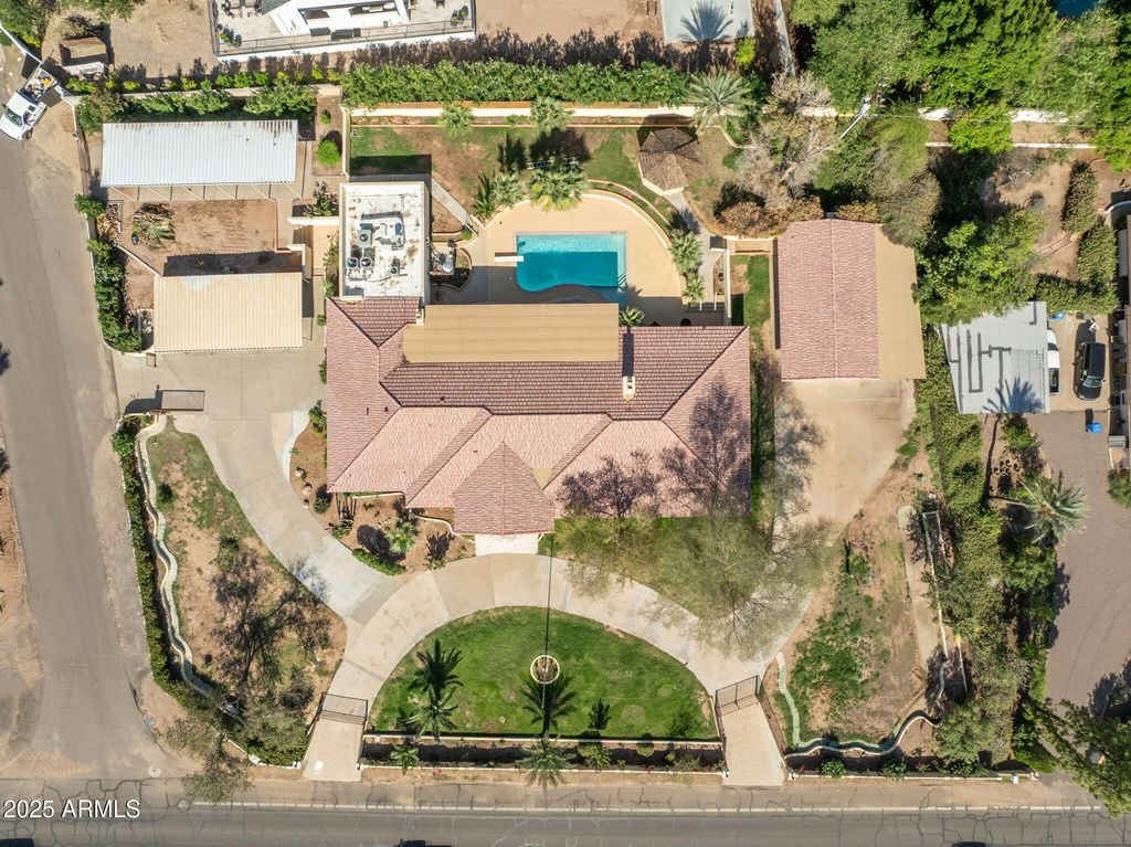 5310 E CAMELBACK Road, Phoenix, AZ 85018 — photo 2